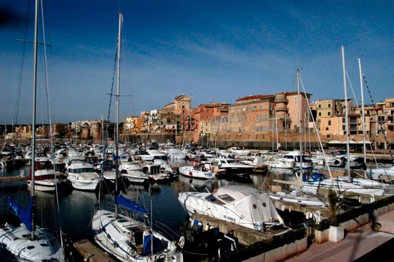 Guest House Tra Cielo E Mare Nettuno Eksteriør billede